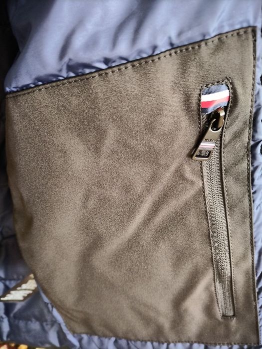 Tommy Hilfiger original erkaklar kurtkasi (S o'lcham, (46-48)Yangi