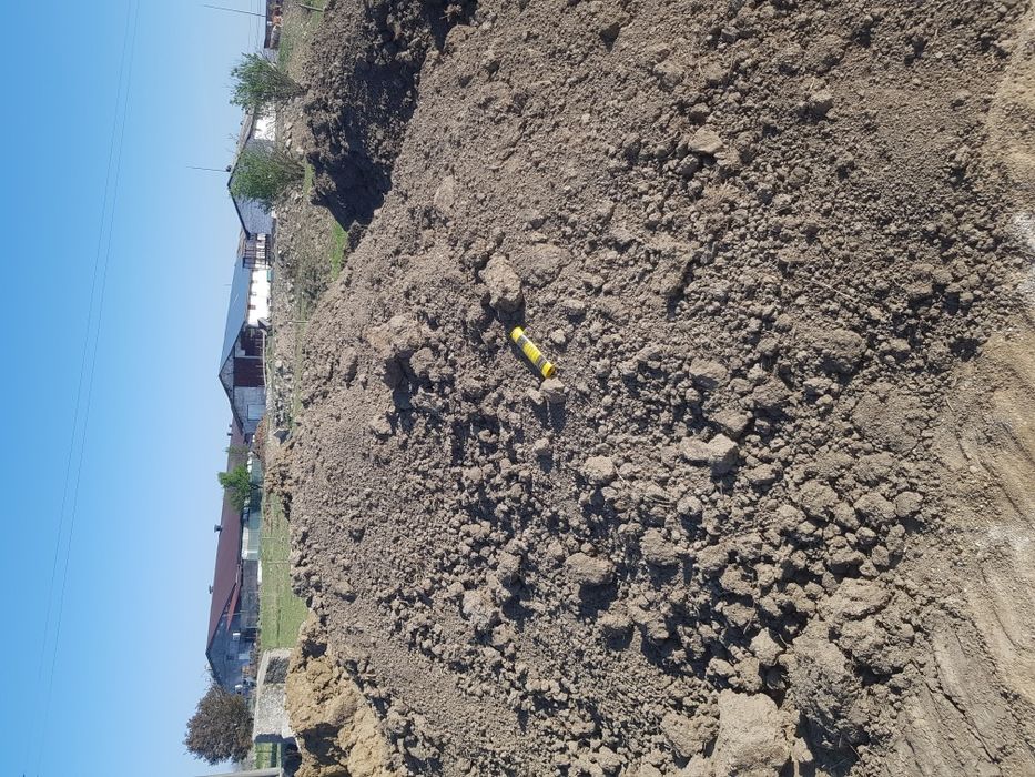 Pamant vegetal si umplutura,isop balastru,nisip piatra concasata