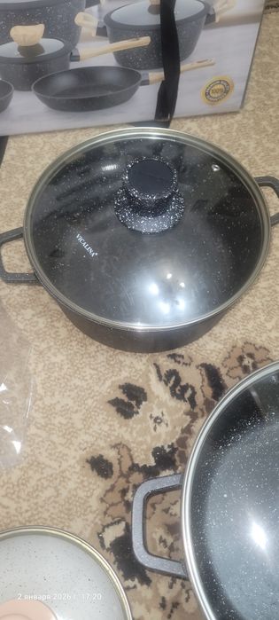 Продам набор кастрюли, сковороды