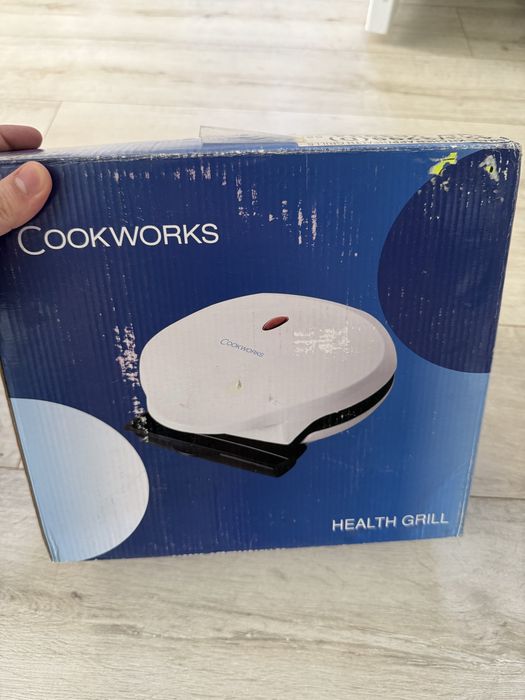 Срочно продам грильницу