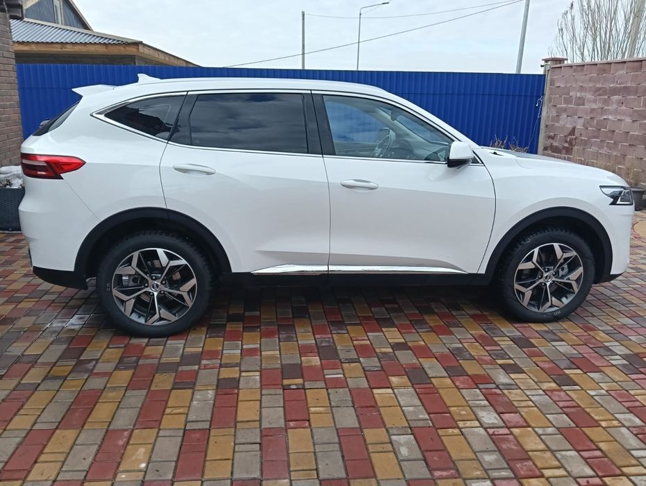 Автомобиль HAVAL F 7