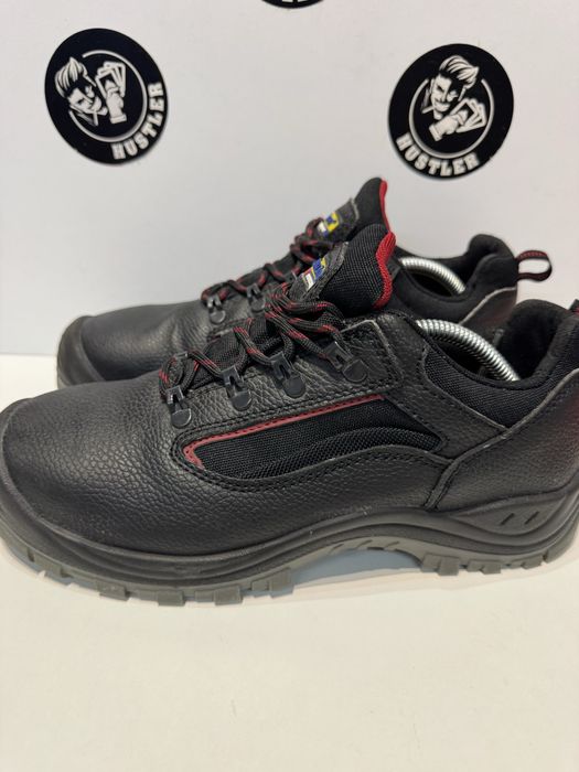 Работни обувки с метално бомбе BLAKLADER . Размер 42