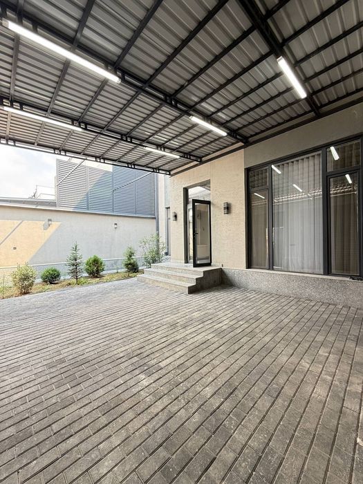 Срочно продается ЕвроКоттедж,  ор-р: Alfraganus, 2 сотки 165м²