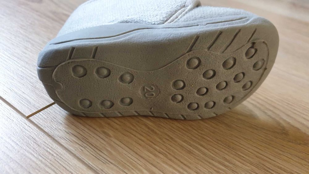 Пантофки за момче