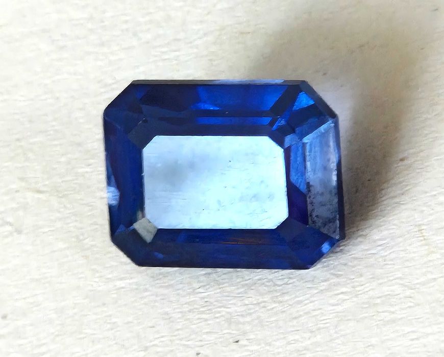 Сапфир -  фасет, 3.60к., син, прозрачен