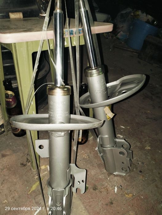 Камри 30 амортизатор 2 штук