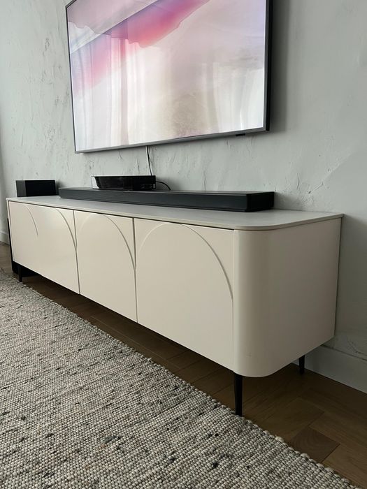 Тумба под телевизор