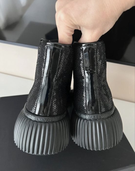Ghete Karl Lagerfeld marime 36 noi