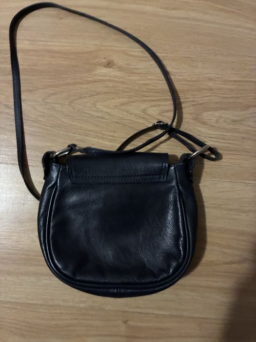 Дамска синя чанта от естествена кожа