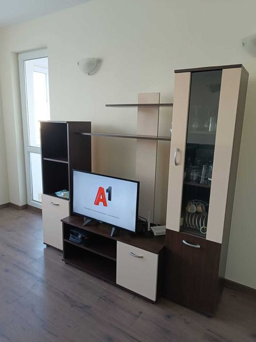 Дава се под наем Двустаен апартамент в София, Триъгълника - 60 кв.м за 498.27 € - Снимка #2