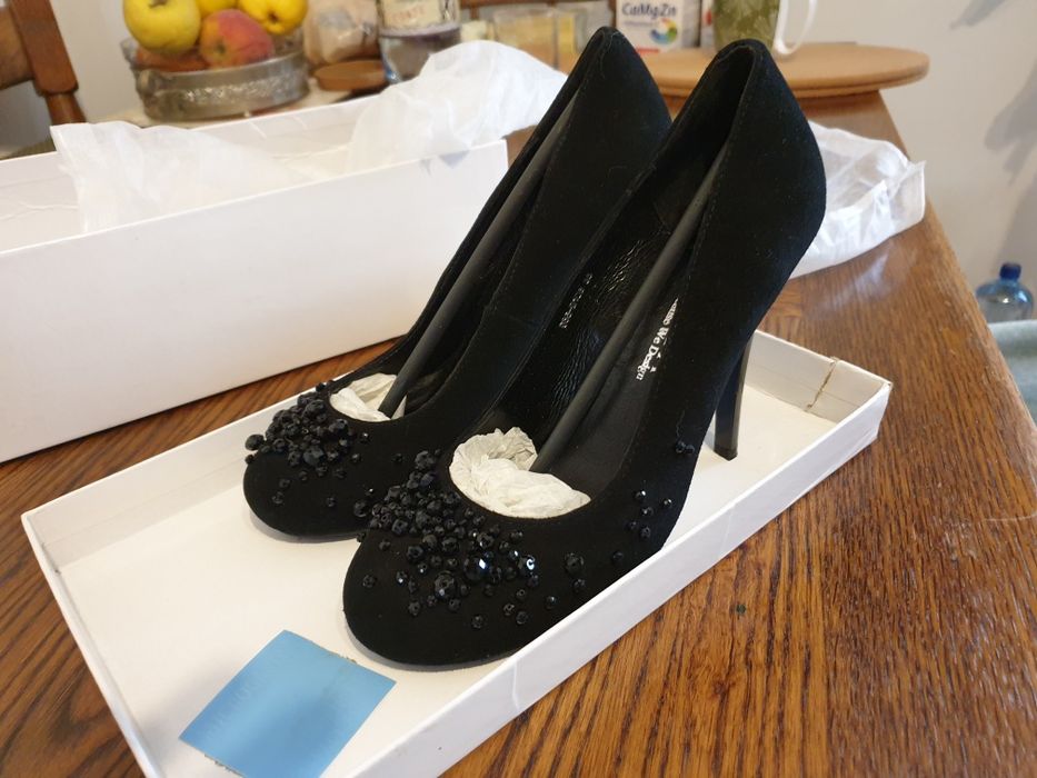 Pantofi damă piele naturală marca Helida