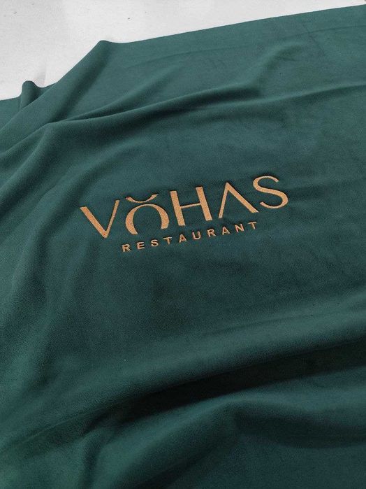 Пледы в Кафе. С лого. Плед. PLet. Pled. Yopinchiq. Yopinchoq, Плет.