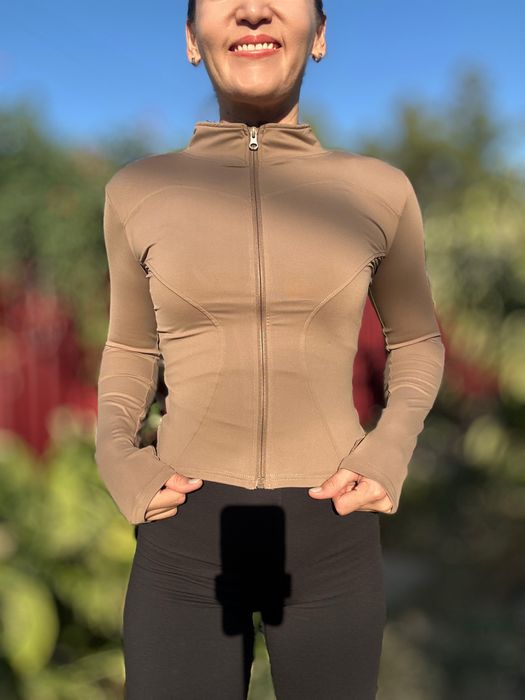 Спортивные женские вещи