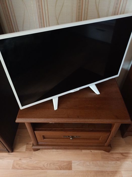 Продам телевизор