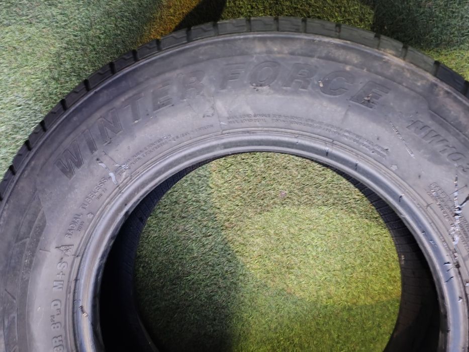 235 65 16c iarna Sunny