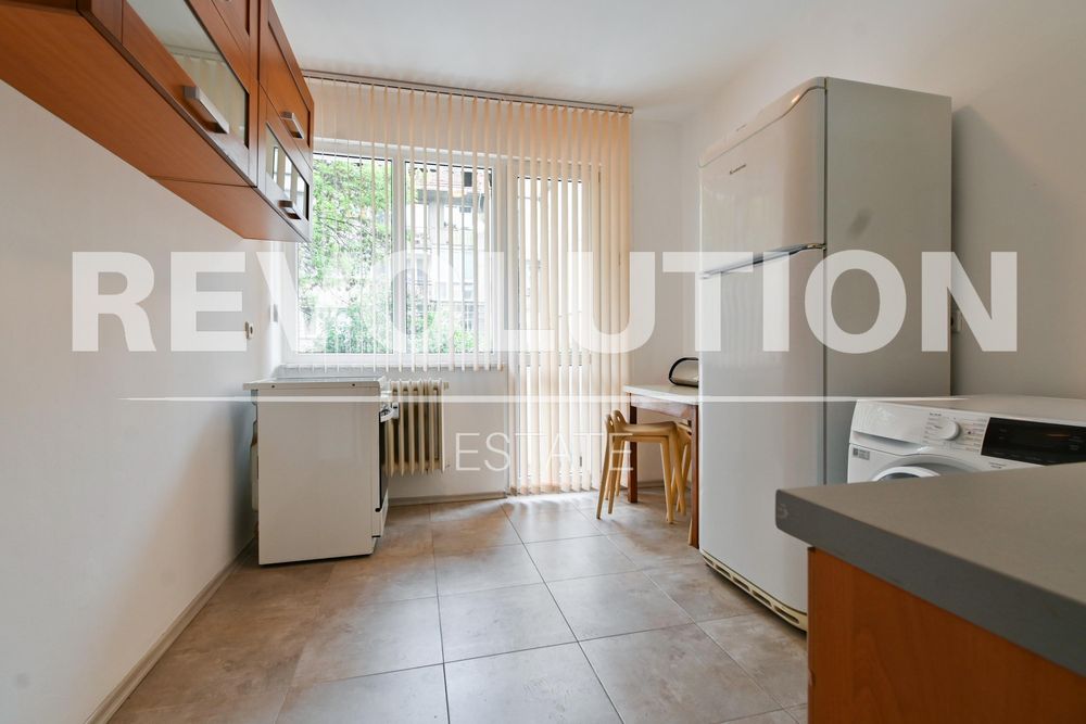 Дава се под наем Тристаен апартамент в София, Център - 93 кв.м за 750 € - Снимка #6