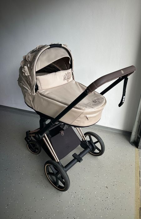 Количка Cybex E Priam Simply Flowers - пълен комплект