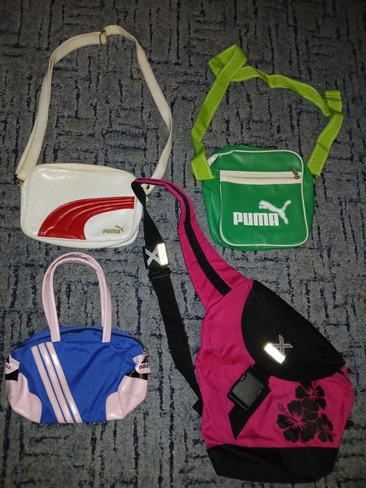 Удобни малки чантички през рамо