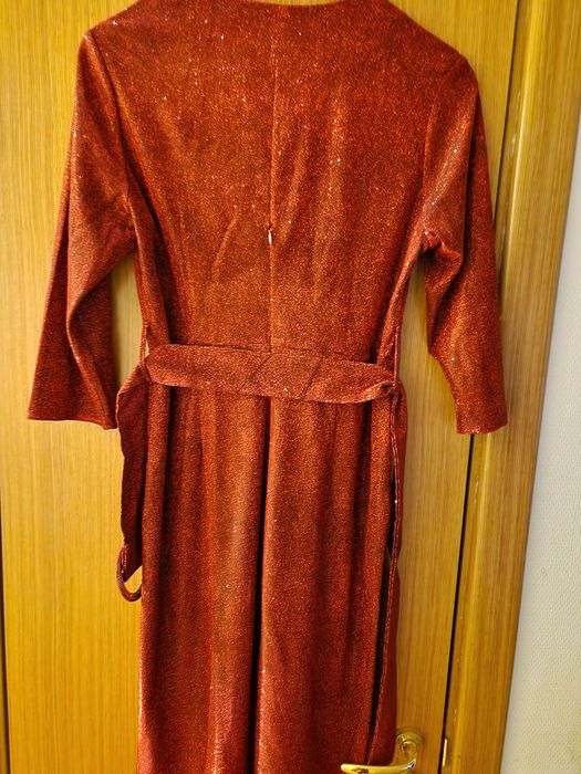 Нарядное  платье