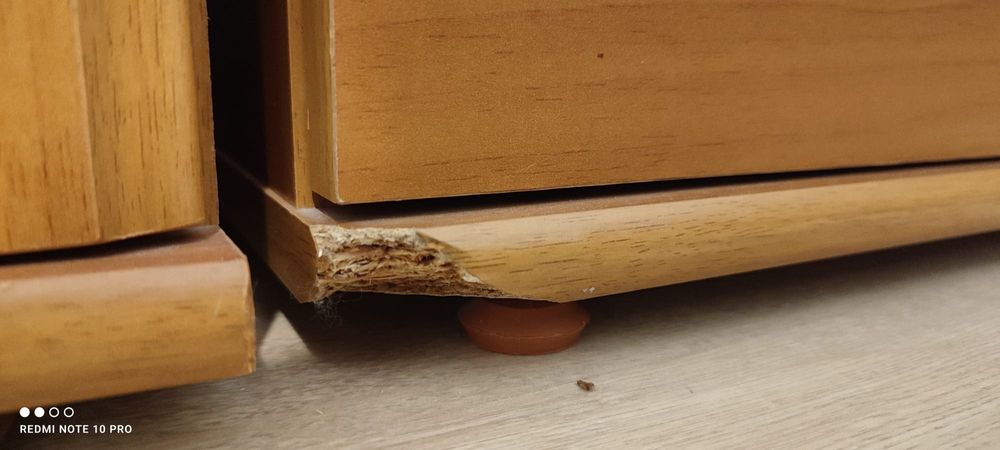 Vând  3 corpuri de dulap marca Lems