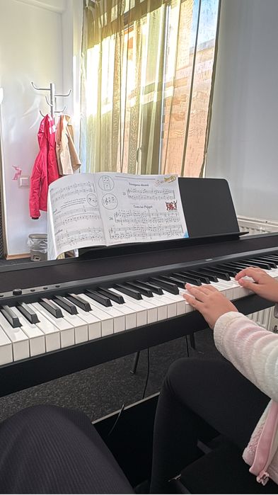 Ofer meditații pian și canto