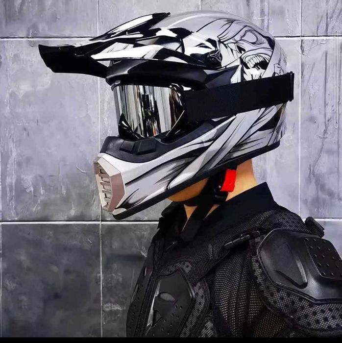 Casca off road/atv/enduro/Trotineta Electrica   + ochelari