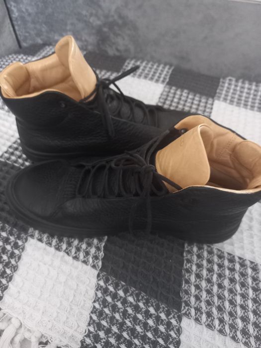 Продам ботинки ECCO