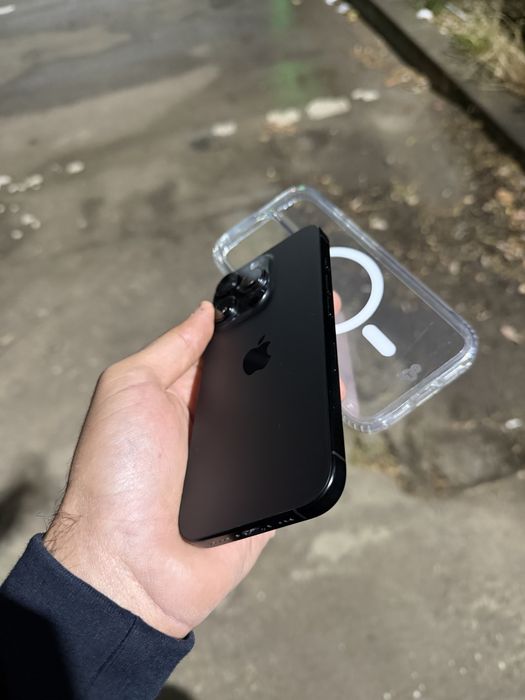 Vand iPhone 16 PRO Black Titanium 94% bateria