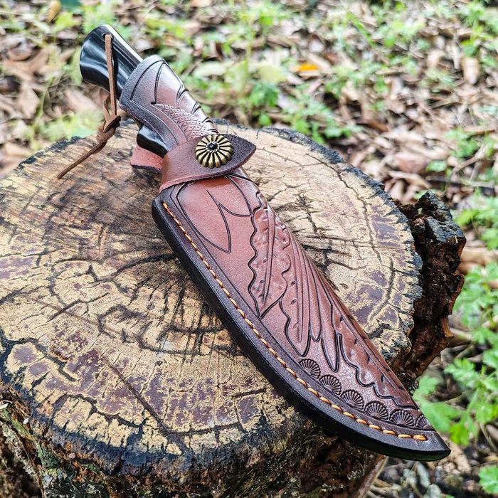 Ловен нож SKD-11 с красива кожена кания Стомана  8CR13MOV и абанос