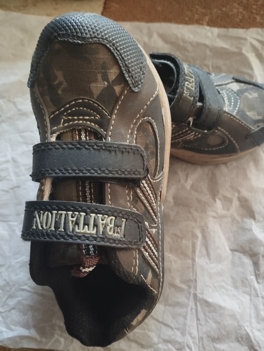 Обувь детская кроссовки