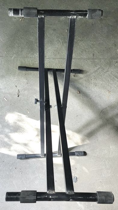 Регулируемая стойка подставка под синтезатор