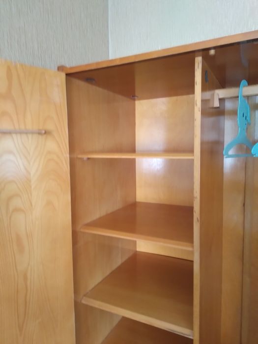 Шкаф для белья и одежды