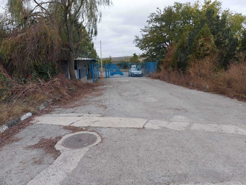 Продава се Промишлена сграда в Попово - 4500 кв.м за 159 €/кв.м - Снимка #1