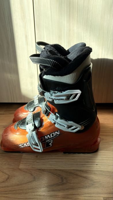 Детски ски и ски обувки