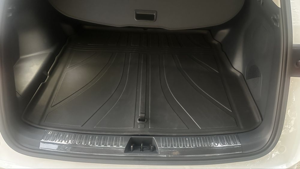 Полик на Geely Galaxy EX5 EM-i