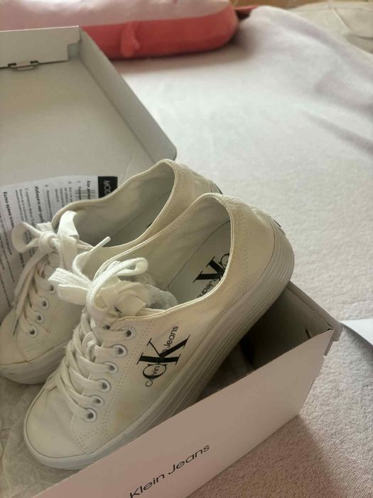 Кецове Calvin Klein