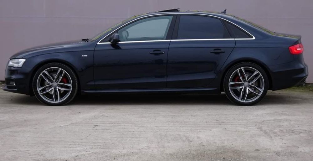 Audi a4 quattro 2015