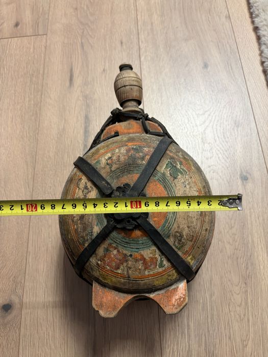 Vand ploscă rustică foarte veche.