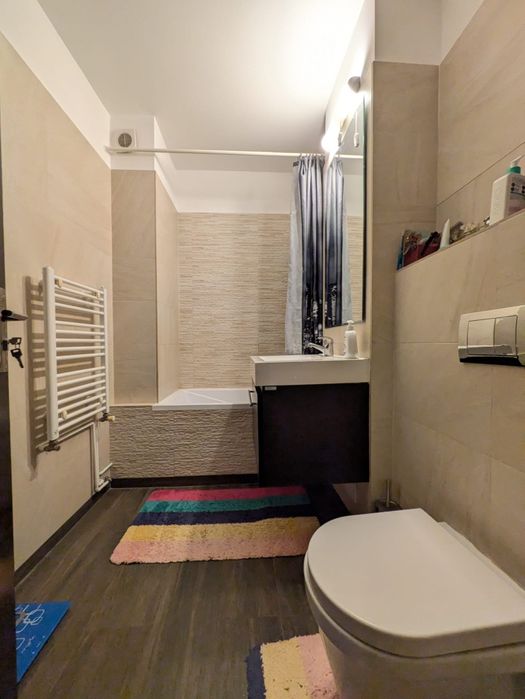 Caut colega de apartament