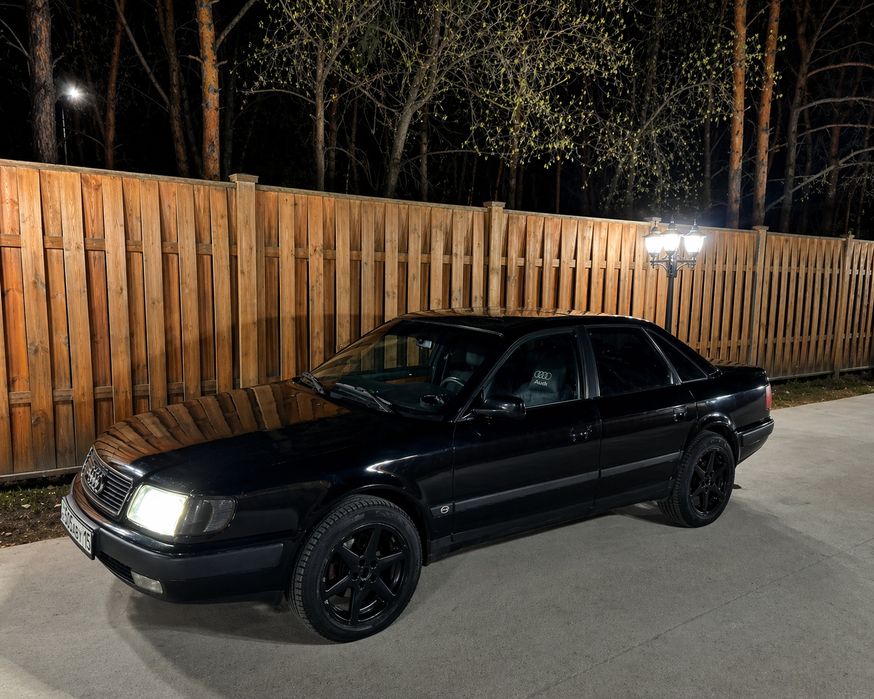 Продам Audi 100 c4