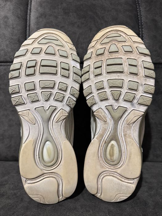 Nike Air Max 97.
