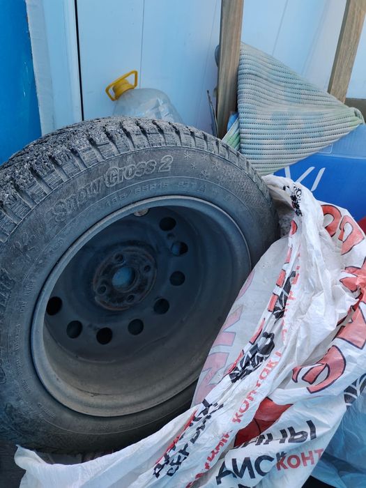 Продам зимние шины с дисками