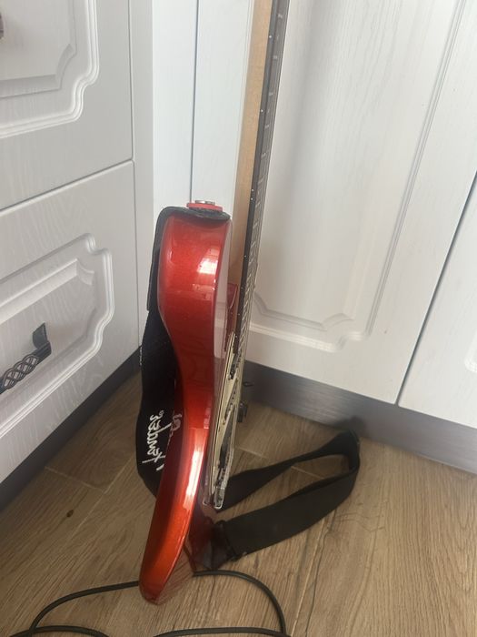 Cort G210 електрическа китара