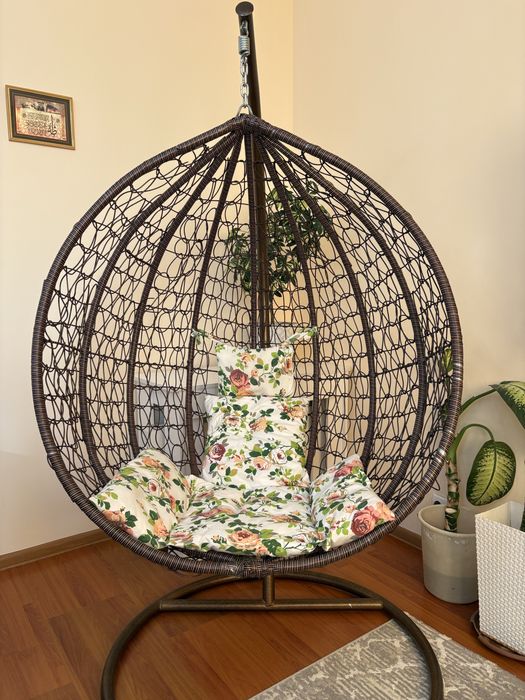 Продам качели кокон (гамак)