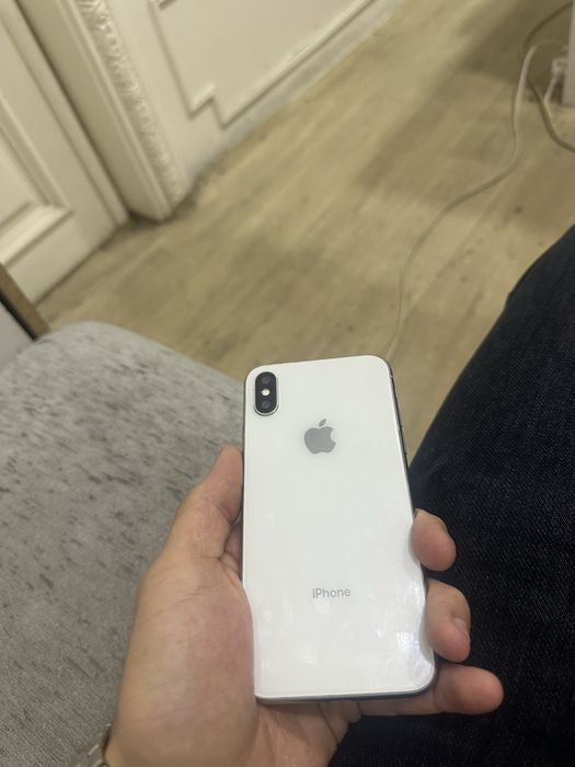 Iphone X rangi oq