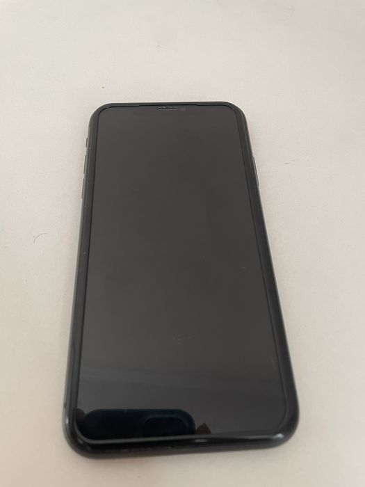 Продам Айфон 11 128гб