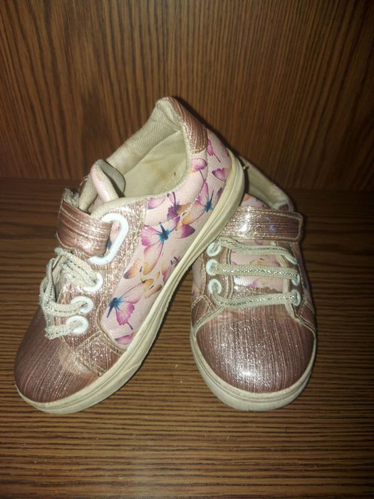 Обувь для девочки