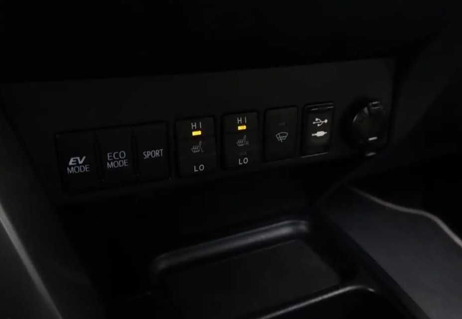 Кожен салон за Toyota Rav 4 2017