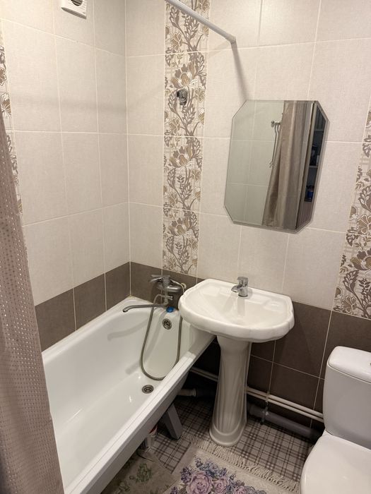 Продам 1ком квартиру в 4 мкрн