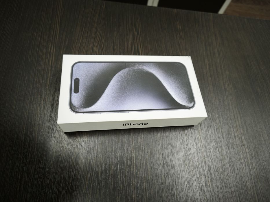 Продам айфон 15 pro 128